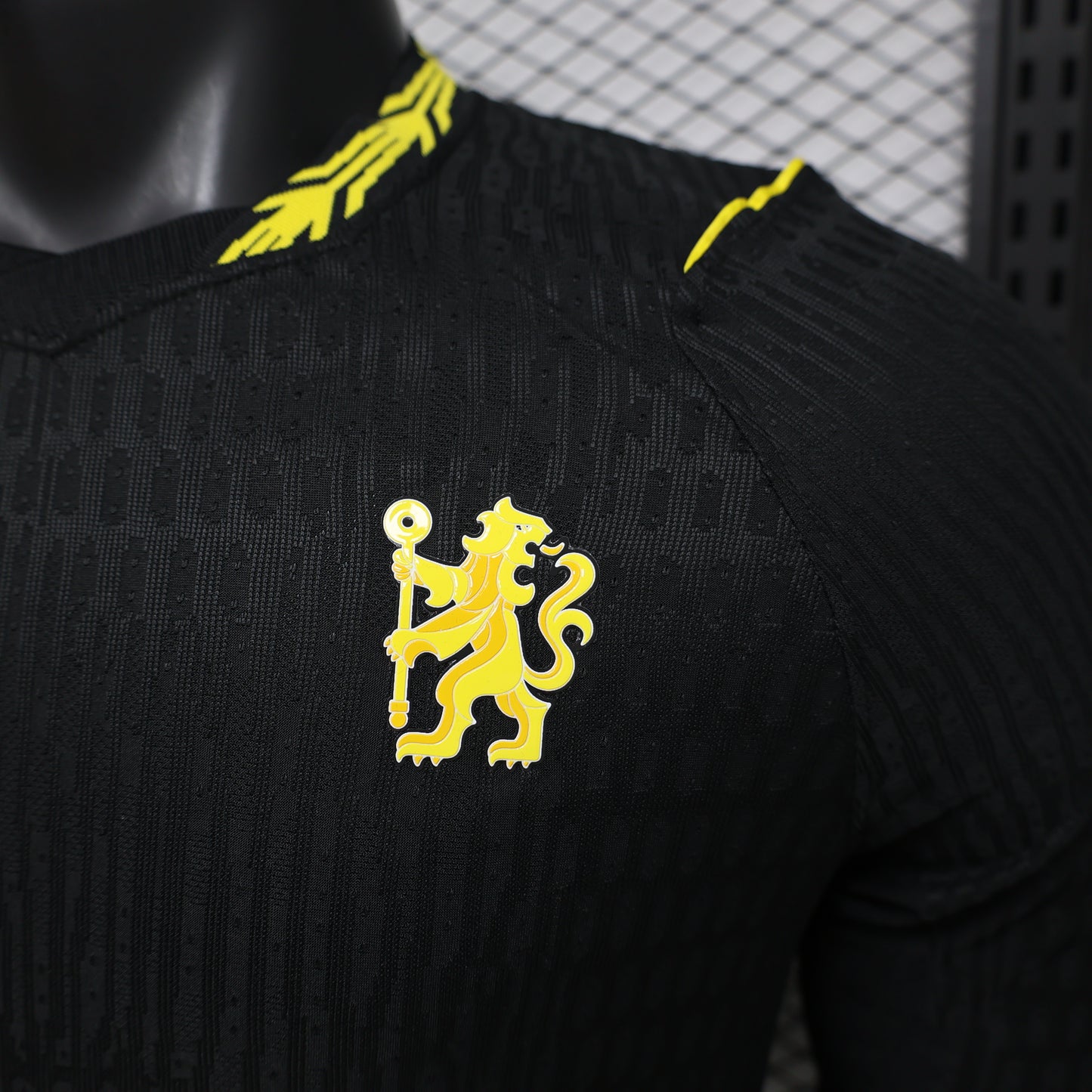 Player 26.27 Chelsea away long sleeve